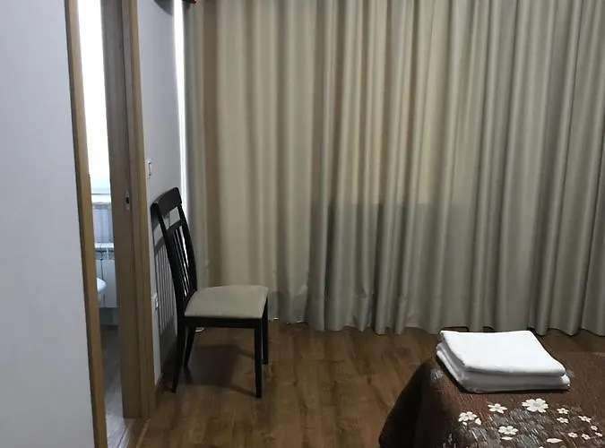 Juli بيت شباب *