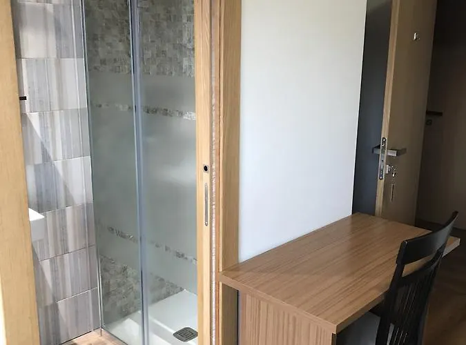 بيت شباب Juli